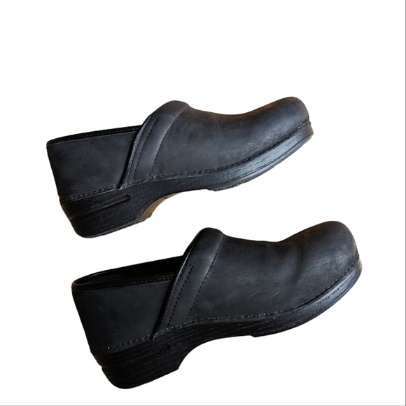 Dansko XP black clogs sz 10.5 - Picture 1 of 9